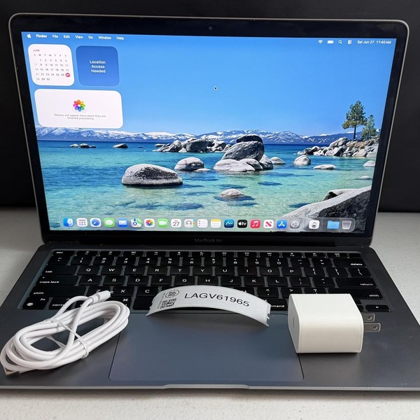 MacBook Air 2020 - 13 inch - 256 GB, Gray, 8 GB, Apple M1