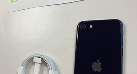 Mint
													Apple iPhone SE 3rd Gen 2022 - Unlocked, Midnight, 64 GB, A2595, photo 2 of 6