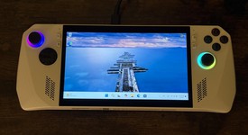 Mint
													Asus ROG Ally 7" - Z1 Extreme, White, 512 GB, 16 GB, Ryzen Z1 Extreme, photo 5 of 9