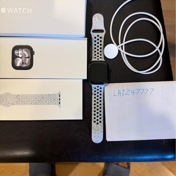 Apple Watch Series 11 46mm - Jet Black, A3333 - GPS, Aluminum