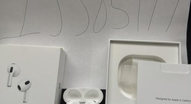 Used
													Apple AirPods 3rd Gen - MagSafe Case, photo 1 of 2