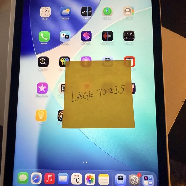 Apple iPad Air 11 inch (M3) 2025 - Unlocked, 128 GB, Gray, A3267