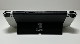Mint
													Nintendo Switch - OLED - White, 64 GB, photo 3 of 6