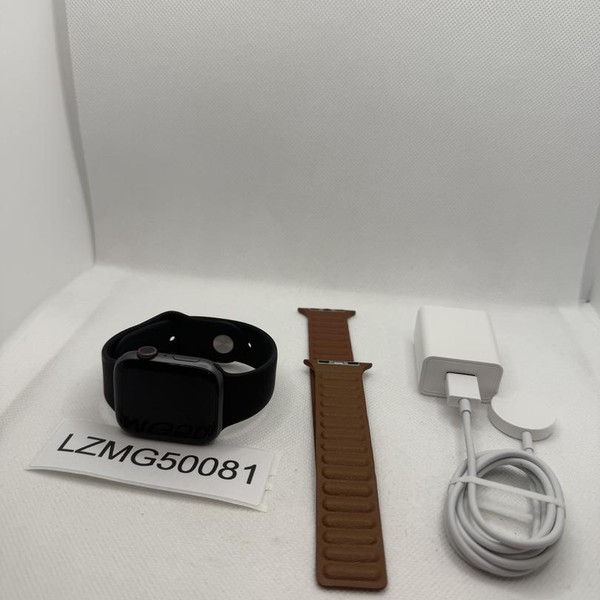 Apple Watch Series 4 44mm - Unlocked, Gray, A1976 - Cellular, Aluminum