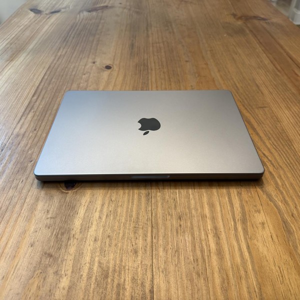 MacBook Pro 2023 - 14 inch - 1 TB, Silver, 32 GB, Apple M2 Max