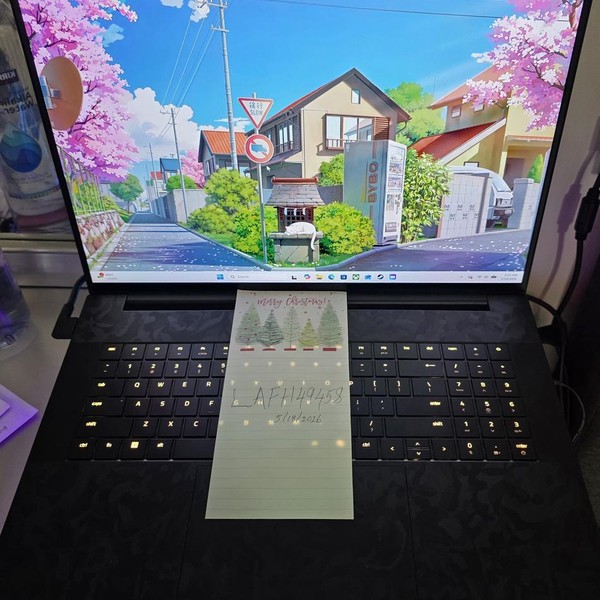 Razer Blade 18 inch (2025) - 2 TB, Black, 64 GB, Intel Core Ultra 9