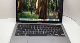 Good
													MacBook Pro 2020 - 13" - I5, Gray, 1 TB, 16 GB, photo 3 of 16