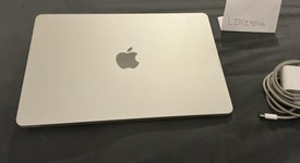Good
													MacBook Air 2022 (M2) - 13" - Apple M2, Starlight, 256 GB, 8 GB, photo 2 of 5