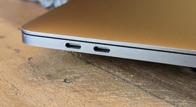 Good
													MacBook Pro 2016 (With Touch Bar) - 15" - Gray, 512 GB, 16 GB, photo 4 of 10