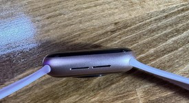 Fair
													Apple Watch SE 1st Gen 40mm - Gold, A2351 - GPS, Aluminum, photo 5 of 6