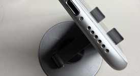 Good
													Apple iPhone 7 - Unlocked, Silver, 32 GB, A1778, GSM, photo 4 of 9