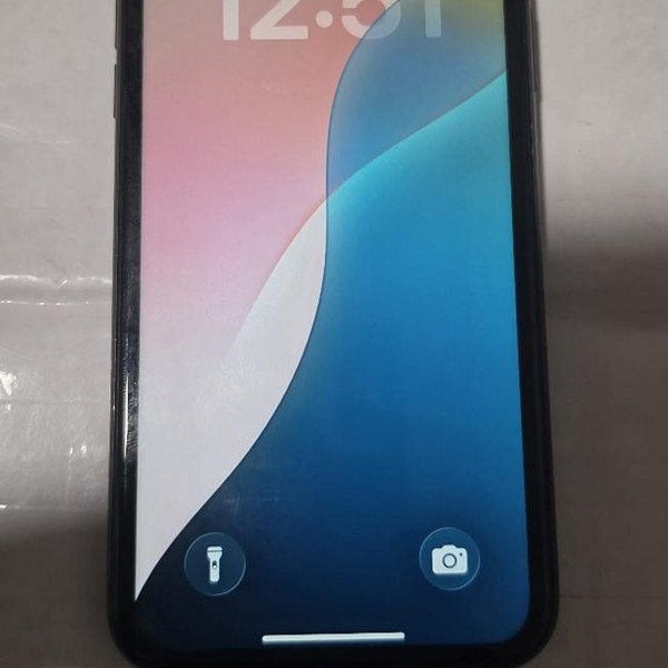 Apple iPhone 11 - Unlocked Non-US, 64 GB, Black, A2221