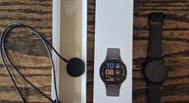 Mint
													Samsung Galaxy Watch FE - Unlocked, Black, 40 mm, photo 1 of 7