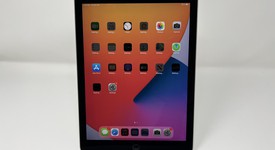 Mint
													Apple iPad Pro 9.7" - Unlocked, Gray, 128 GB, A1674, photo 6 of 6