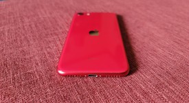 Fair
													Apple iPhone SE 2nd Gen 2020 - Unlocked, Red, 64 GB, A2275, photo 2 of 11