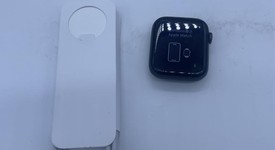 Fair
													Apple Watch Series 6 44mm - Unlocked, Gray, A2294 - Cellular, Aluminum, photo 1 of 6