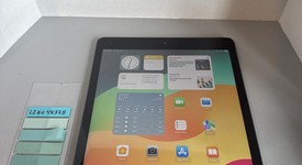 Good
													Apple iPad 9th Gen - Wi-Fi, Gray, 64 GB, A2602, photo 1 of 5