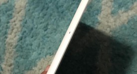 Good
													Apple iPad Air - Unlocked, Silver, 32 GB, photo 2 of 6
