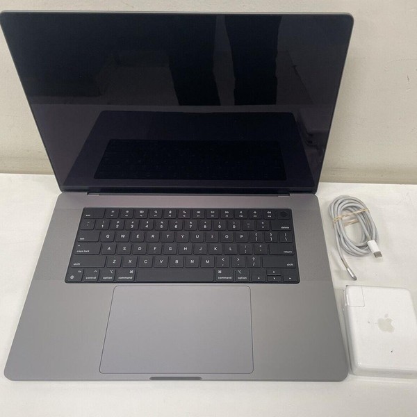 MacBook Pro 2021 - 16 inch - 1 TB, Silver, 16 GB, Apple M1 Pro 10-core