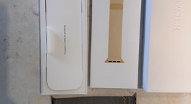 Mint
													Apple Watch Series 9 45mm - T-Mobile, Gold, A2984 - Cellular, Stainless, photo 5 of 9
