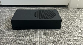 Mint
													Xbox Series S (2020) - Black, 1 TB, photo 2 of 8