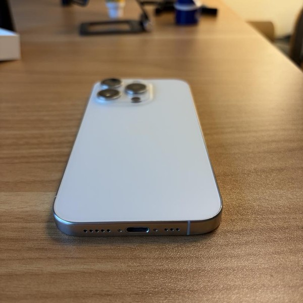 Apple iPhone 15 Pro - Unlocked, 256 GB, White, A2848