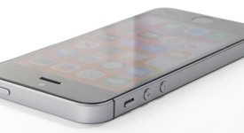 Good
													Apple iPhone SE 1st Gen 2016 - Unlocked, Grey, 32 GB, A1662, photo 5 of 8