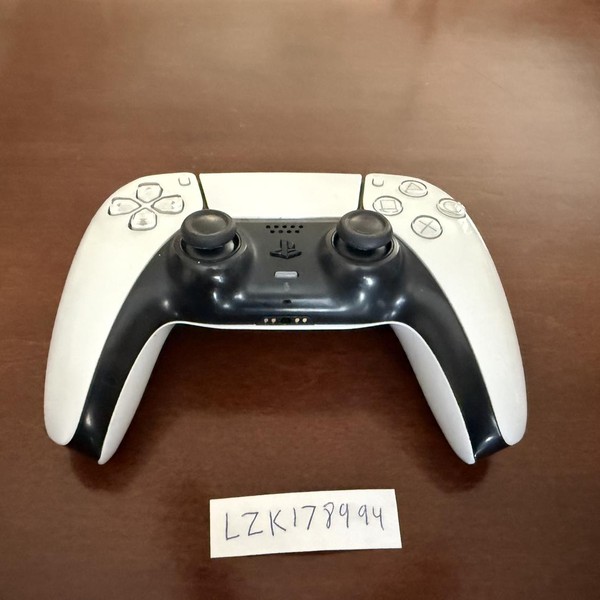 DualSense Wireless Controller - White