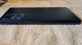 Good
													Motorola Edge 20 Pro - Unlocked Non-US, Blue, 256 GB, 12 GB, photo 3 of 10