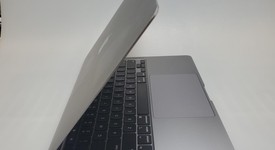 Fair
													MacBook Pro 2020 - 13" - Apple M1, Gray, 256 GB, 8 GB, photo 3 of 4