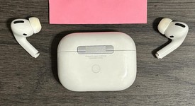 Used
													Apple AirPods Pro 1st Gen - Wireless Case, photo 3 of 3