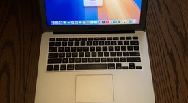Good
													MacBook Air 2017 - 13" - I5, Silver, 128 GB, 4 GB, photo 1 of 11
