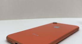 Good
													Apple iPhone Xr - Unlocked, Coral, 64 GB, A1984, photo 4 of 5
