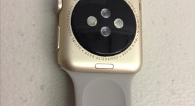 Good
													Apple Watch 1st Gen 42mm - Gold, 8 GB, A1554, Sport, photo 4 of 5