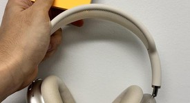 Used
													Apple AirPods Max USB-C - Starlight, photo 1 of 7