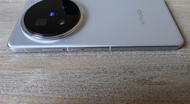 Mint
													Vivo X200 Pro - Unlocked Non-US, Titanium, 512 GB, 16 GB, photo 4 of 10