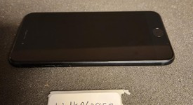 Mint
													Apple iPhone SE 3rd Gen 2022 - Unlocked, Midnight, 64 GB, A2595, photo 4 of 9
