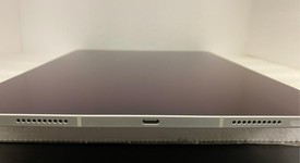 Good
													Apple iPad Pro 12.9" 6th Gen 2022 - Unlocked, Silver, 128 GB, photo 5 of 9