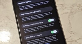 Good
													Apple iPhone 11 Pro Max - Unlocked, Green, 256 GB, A2161, photo 2 of 11
