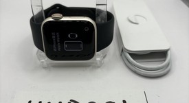 Mint
													Apple Watch SE 2nd Gen 40mm - Unlocked, Starlight, A2726 - Cellular, Aluminum, photo 1 of 3