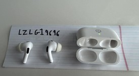 Used
													Apple AirPods Pro 2 - USB-C, photo 1 of 3