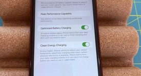 Mint
													Apple iPhone Xr - Unlocked, Red, 64 GB, A1984, photo 3 of 9