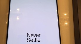 Mint
													OnePlus 13 - Unlocked, Black Eclipse, 256 GB, 12 GB, photo 3 of 12