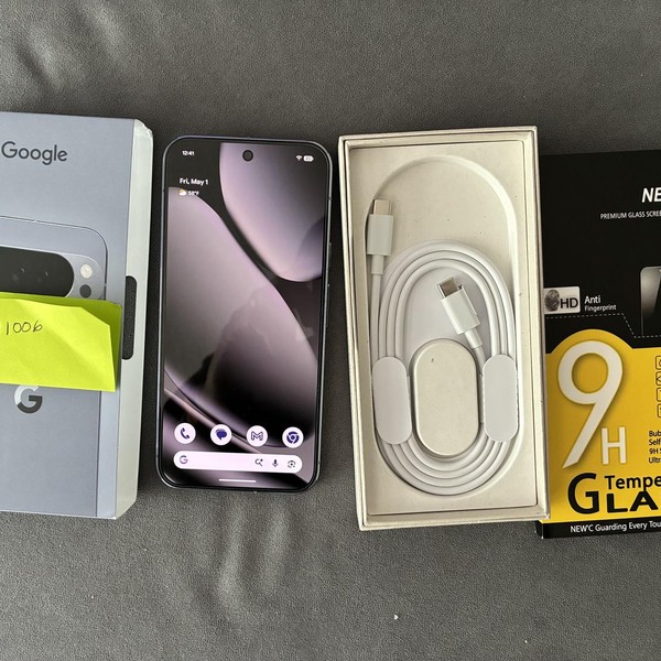 Google Pixel 10 Pro XL - Unlocked, 256 GB, Moonstone, GUL82