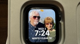 Fair
													Apple Watch Series 4 40mm - Gray, A1977 - GPS, Aluminum, photo 2 of 3