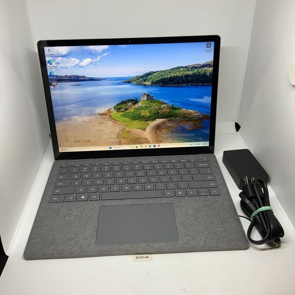 Microsoft Surface Laptop 5 - 256 GB, Platinum, 8 GB, Intel Core i5, 13.5 inch