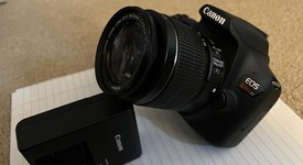 Mint
													Canon EOS Rebel T7, photo 3 of 8