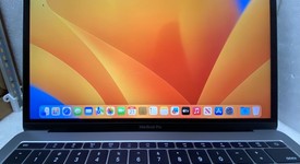 Good
													MacBook Pro 2017 (No Touch Bar) - 13" - I5, Gray, 128 GB, 8 GB, photo 3 of 10
