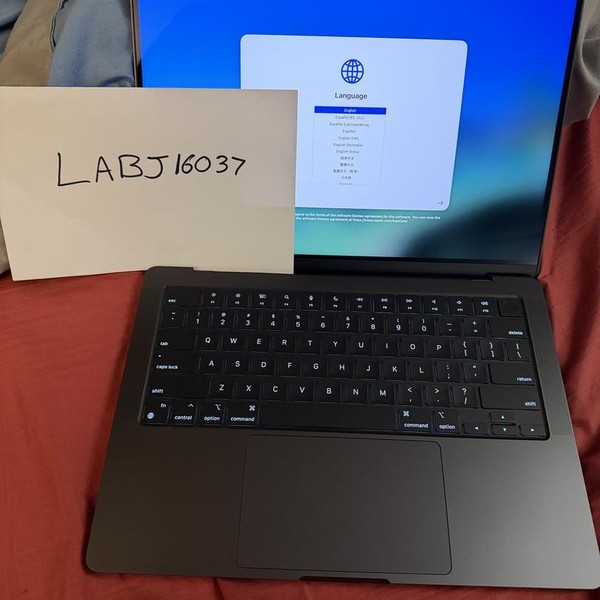 MacBook Pro Late 2023 (M3) - 14 inch - 512 GB, Black, 18 GB, Apple M3 Pro 11-core, 14-core GPU