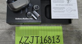 Used
													Samsung Galaxy Buds3 Pro - Silver, photo 2 of 2
